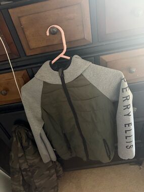 Perry Ellis Olive & Light Gray Full-Zip Hooded Jacket